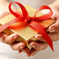 5 Ways To Give Back: Make The Most of Holiday Shopping Gift